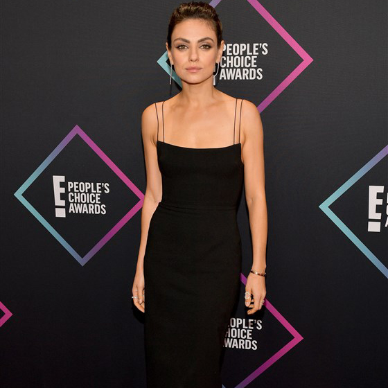 Steal the Best Styles From the E! People&#39;s Choice Awards Red Carpet. Desktop Image